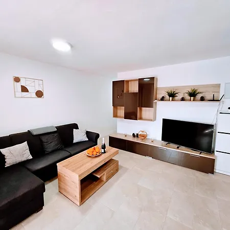 Demelza Apartamento *